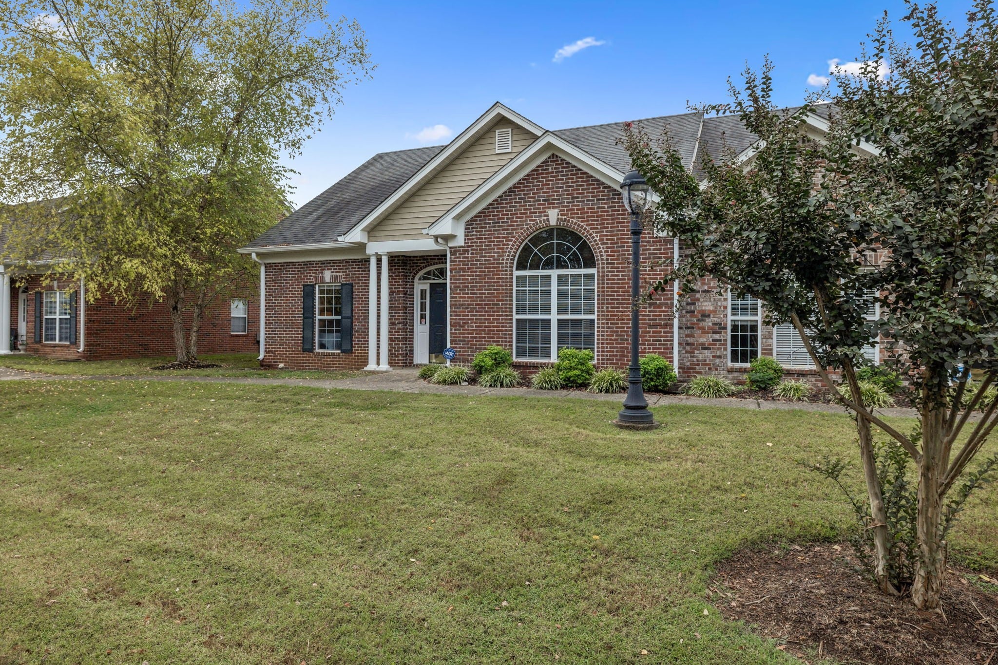 Photo of Listing #3009135
