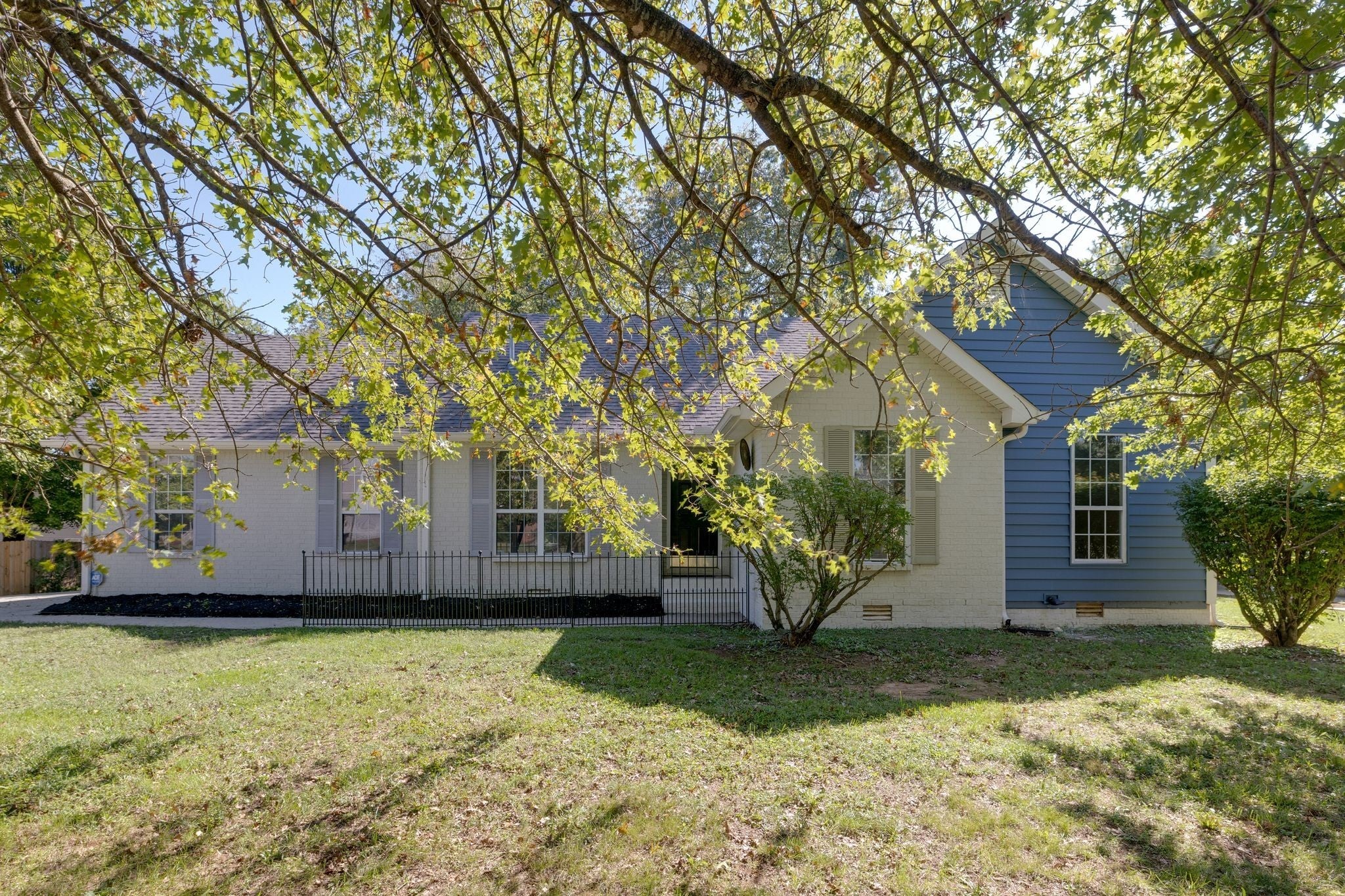 Photo of Listing #3009170