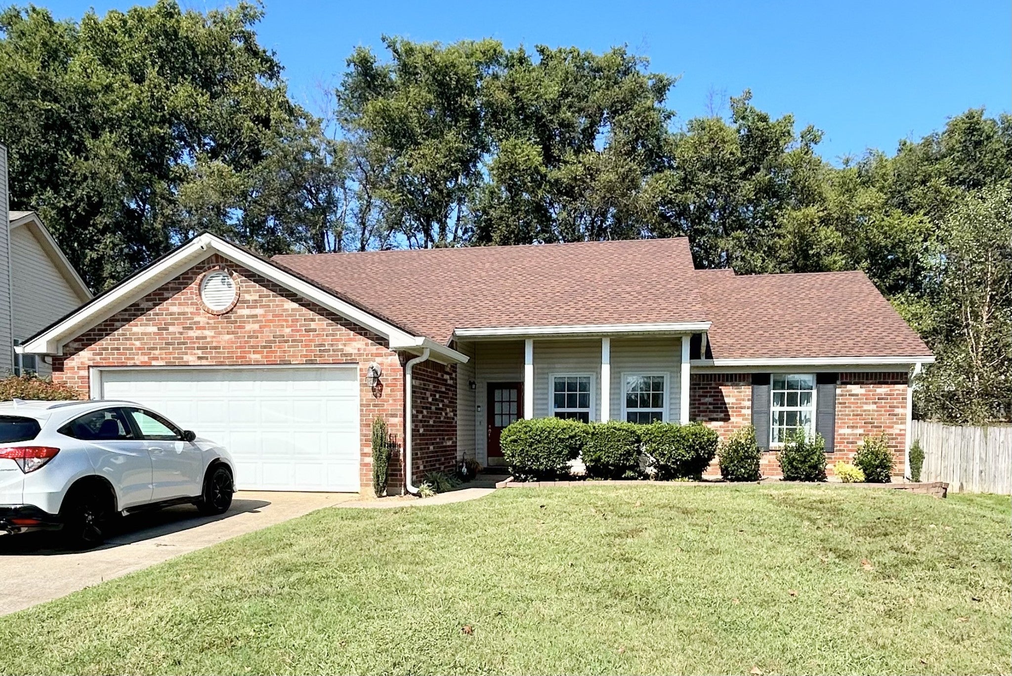 Photo of Listing #3011385