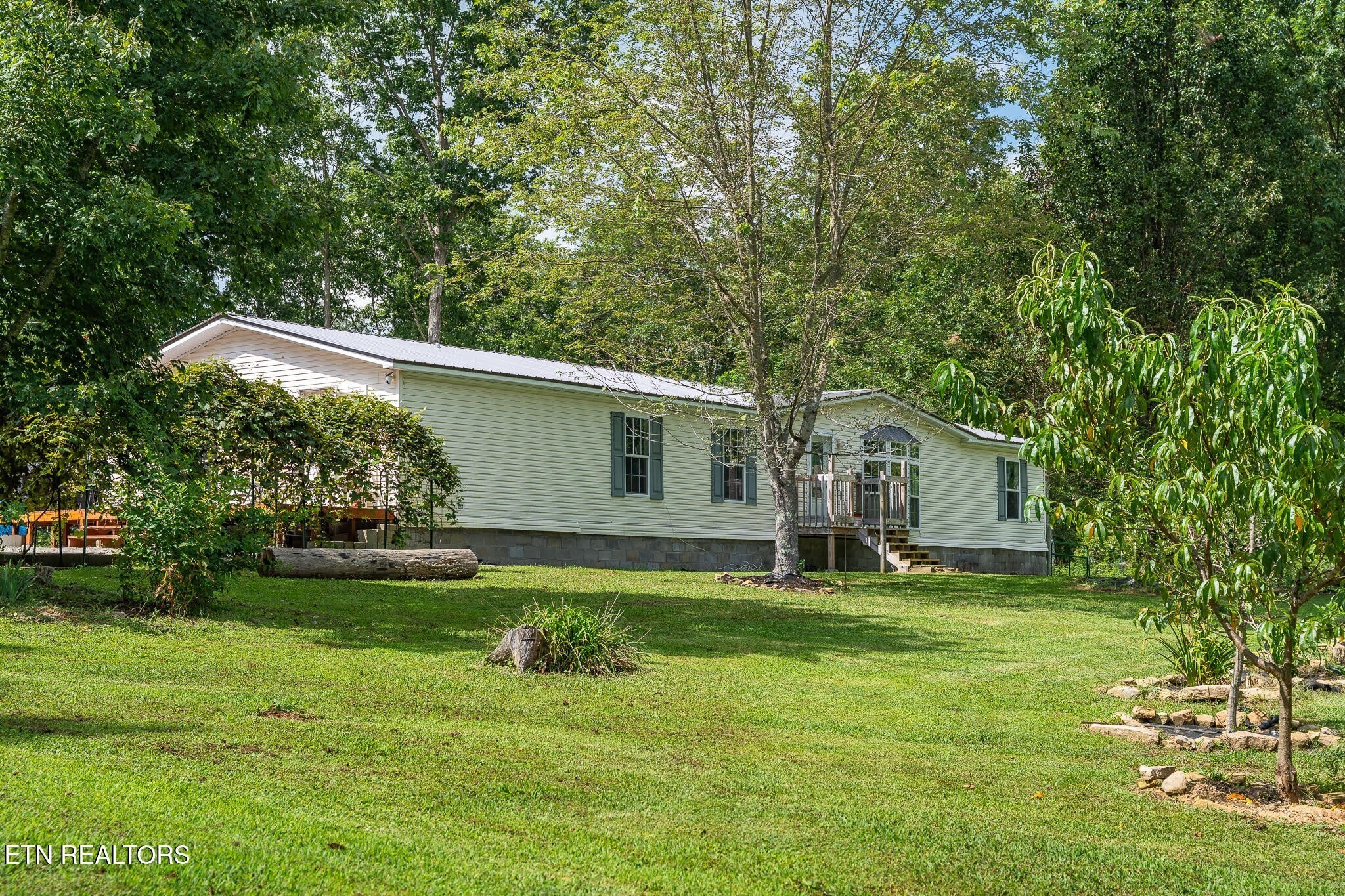 Photo of Listing #3011411