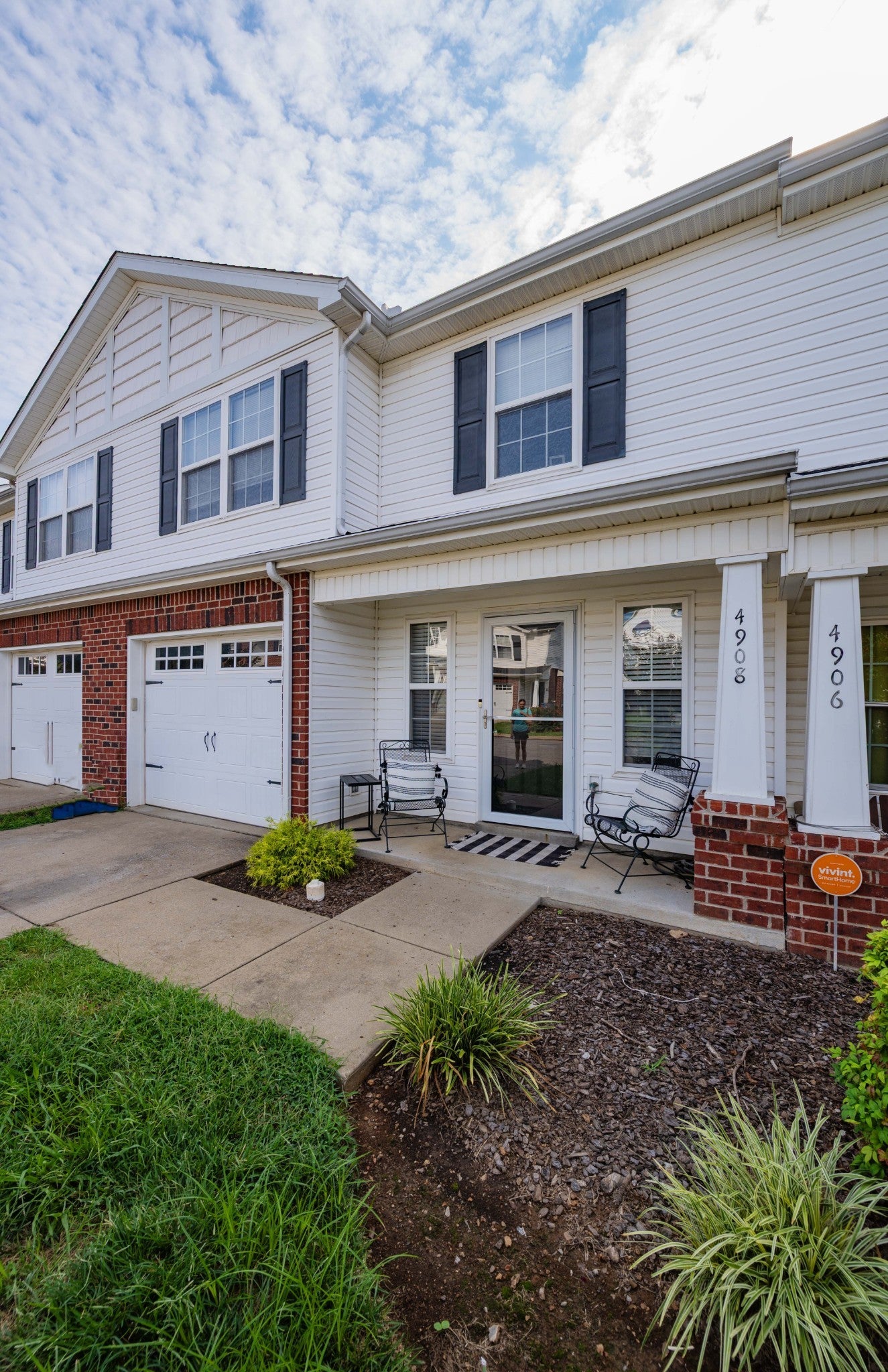 Photo of Listing #3011425