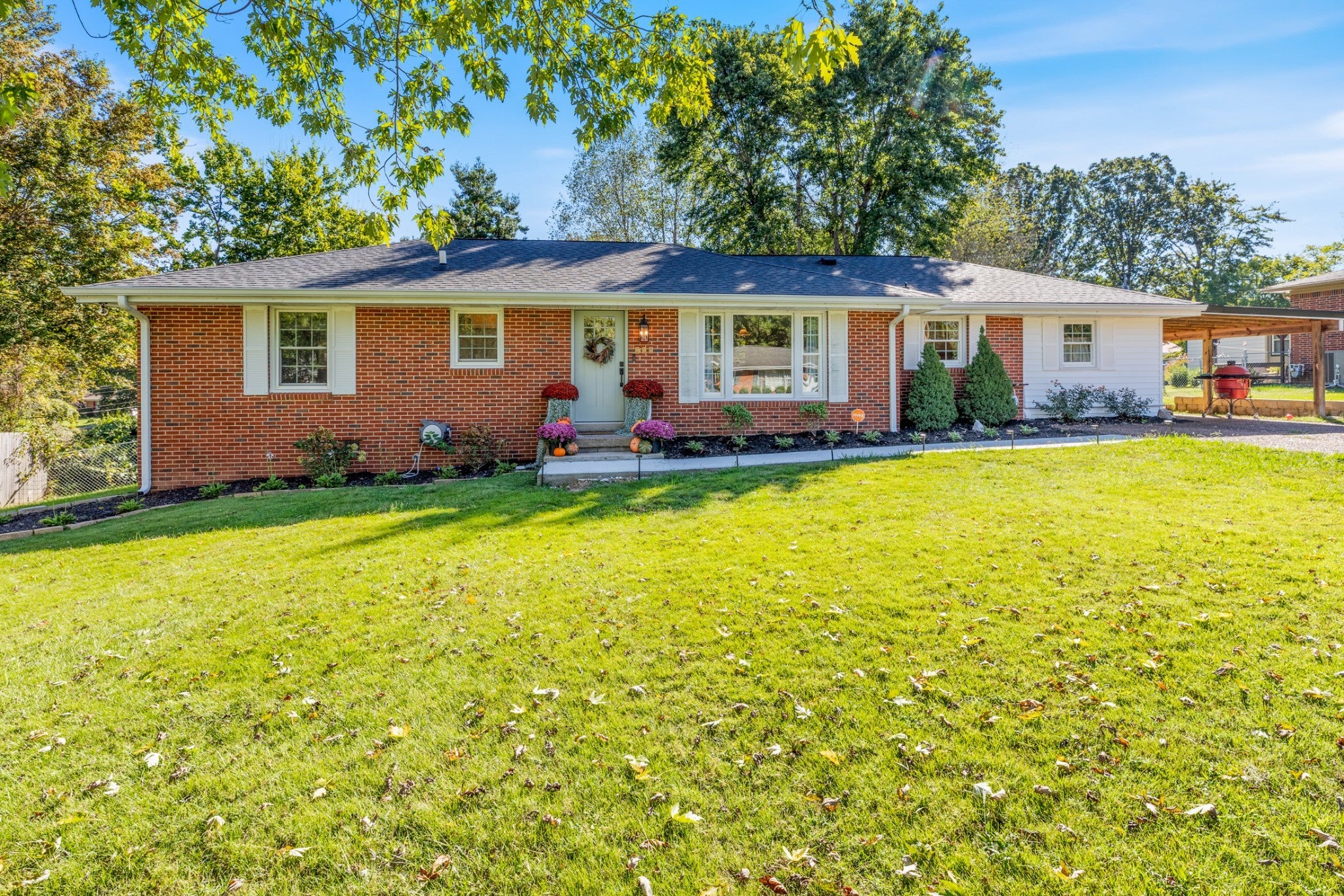 Photo of Listing #3011459