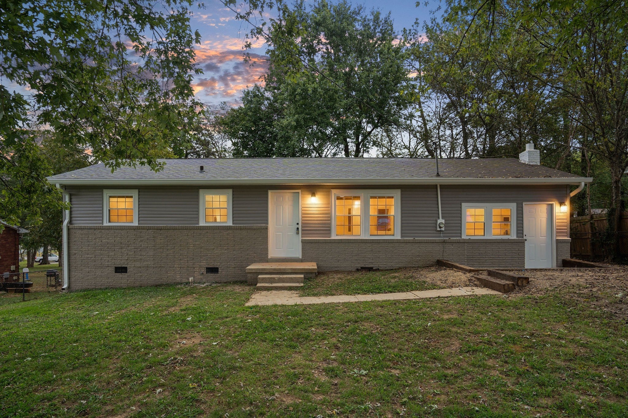 Photo of Listing #3011461