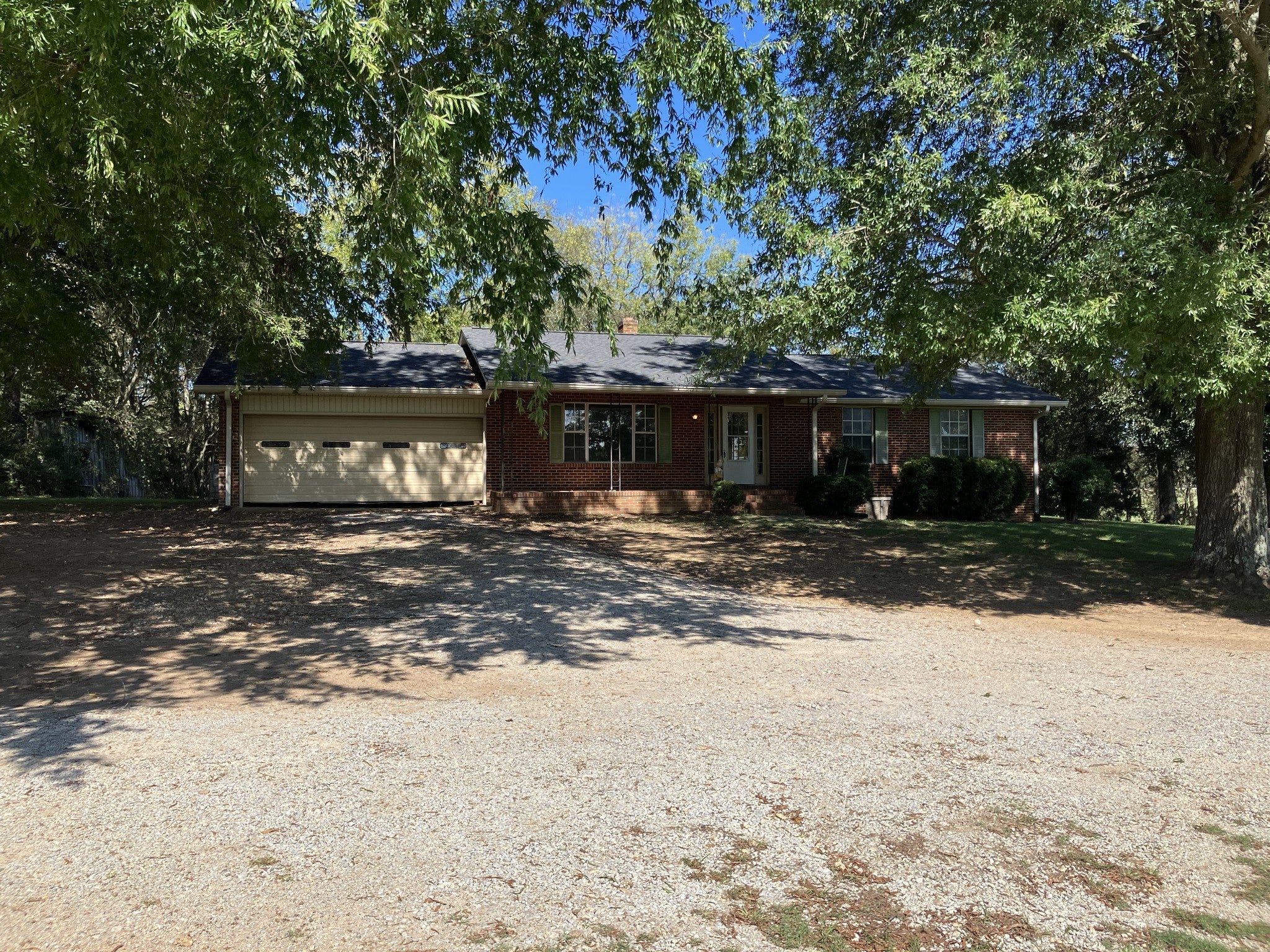 Photo of Listing #3011543