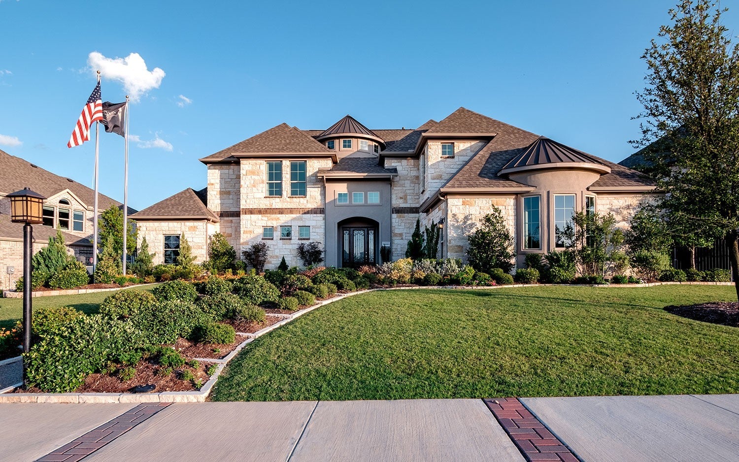 Photo of Listing #3011545