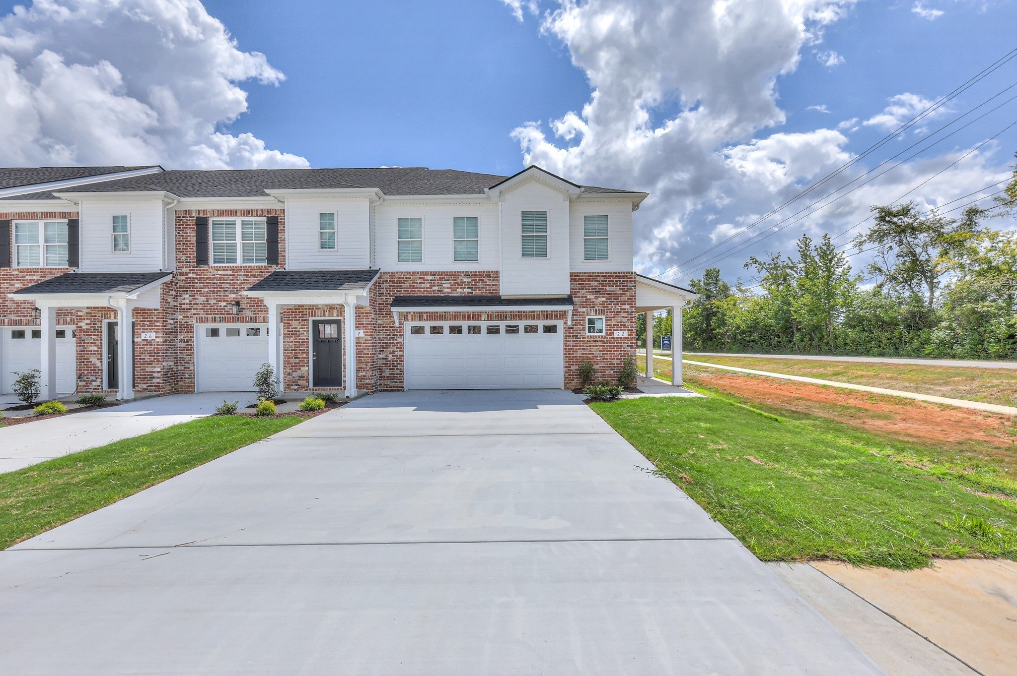 Photo of Listing #3011551