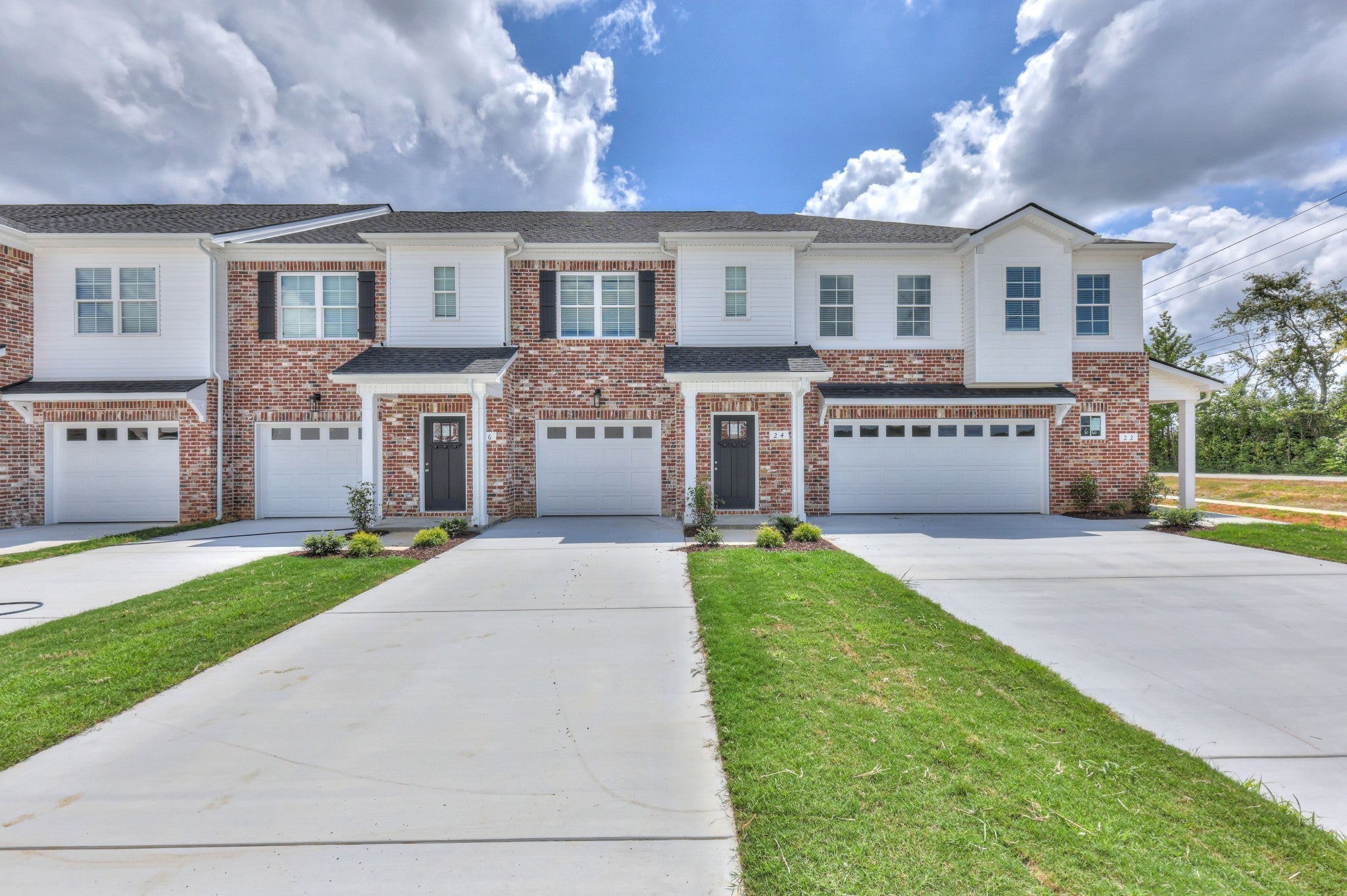 Photo of Listing #3011565