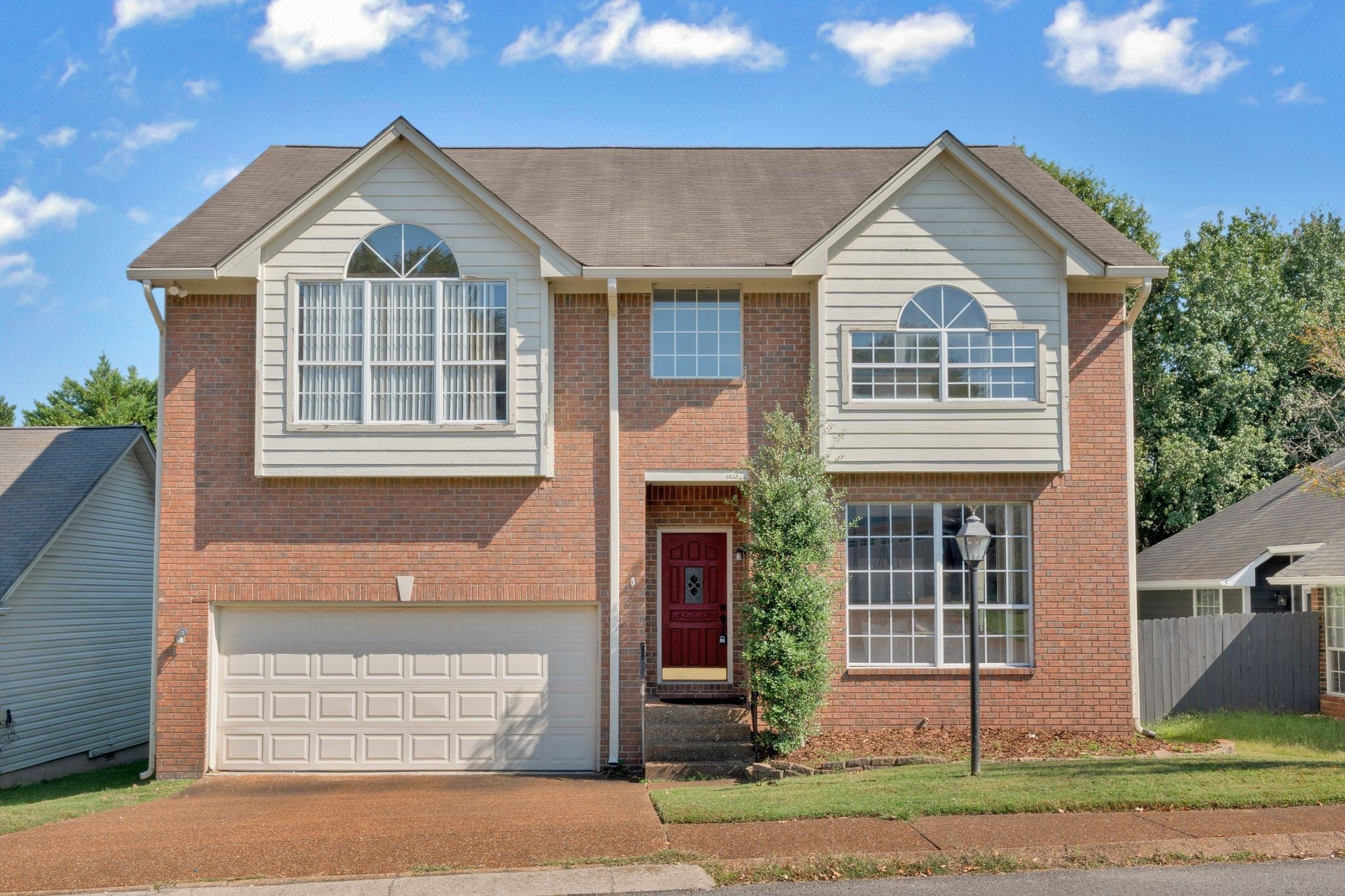 Photo of Listing #3011705