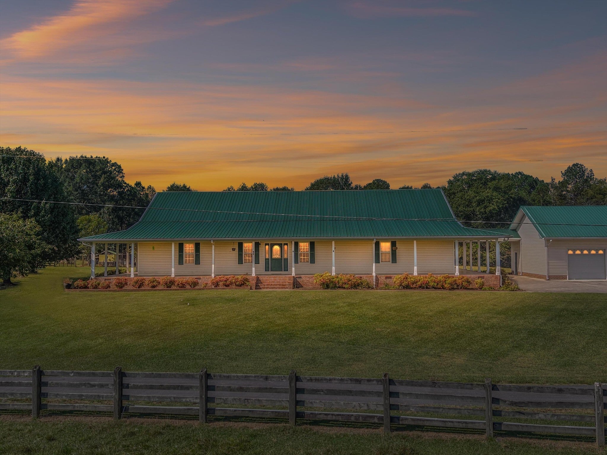 Photo of Listing #3011738