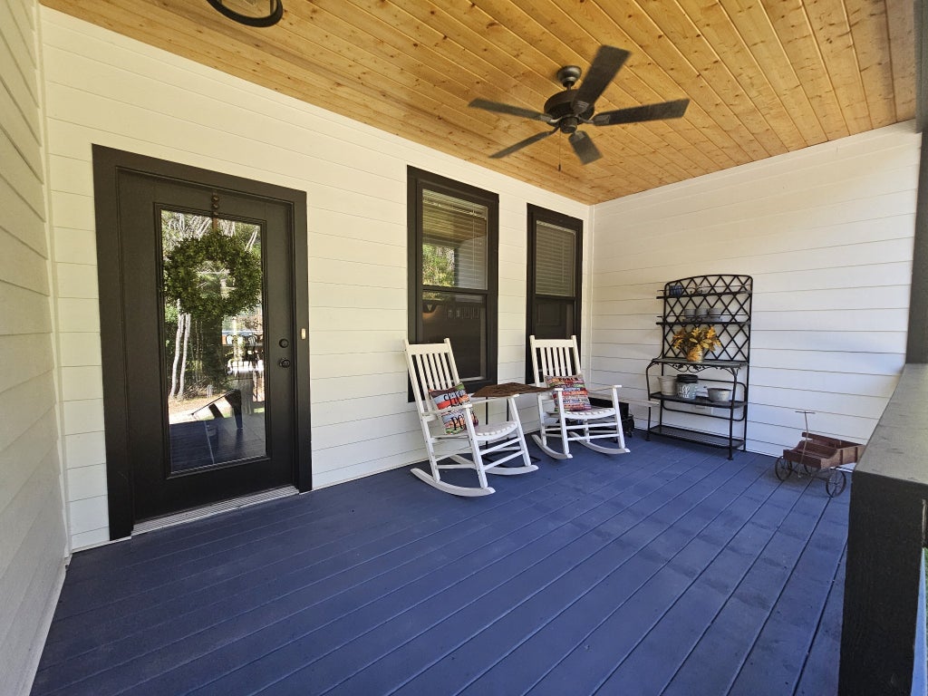 425 Buck Graves Rd, Westmoreland