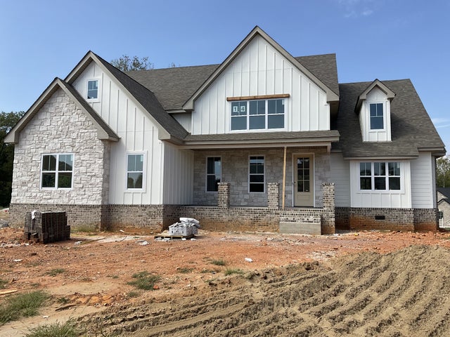 2030 Daniel Johnson Way, Clarksville