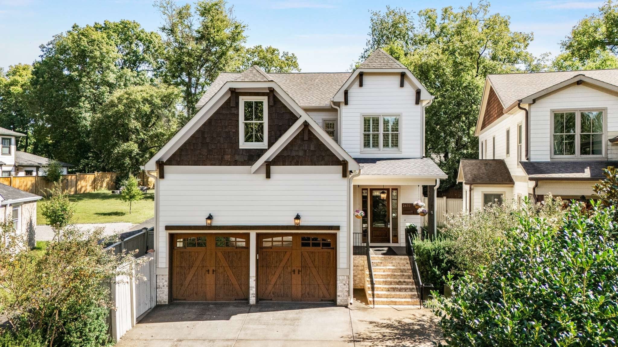 Photo of Listing #3011972