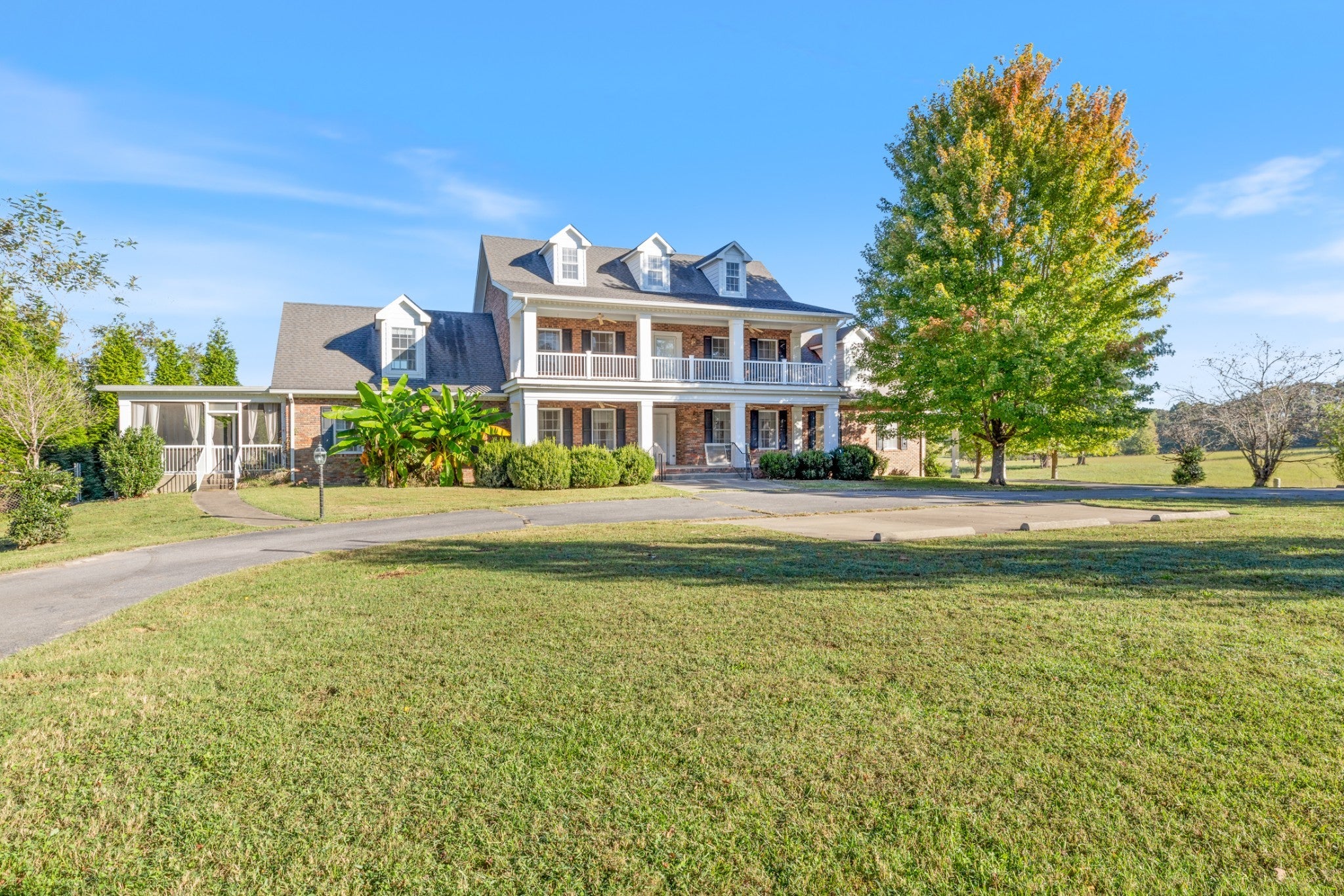 Photo of Listing #3011981