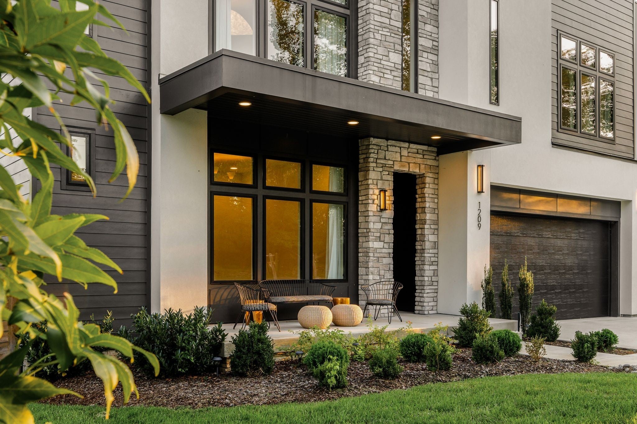 Photo of Listing #3012085