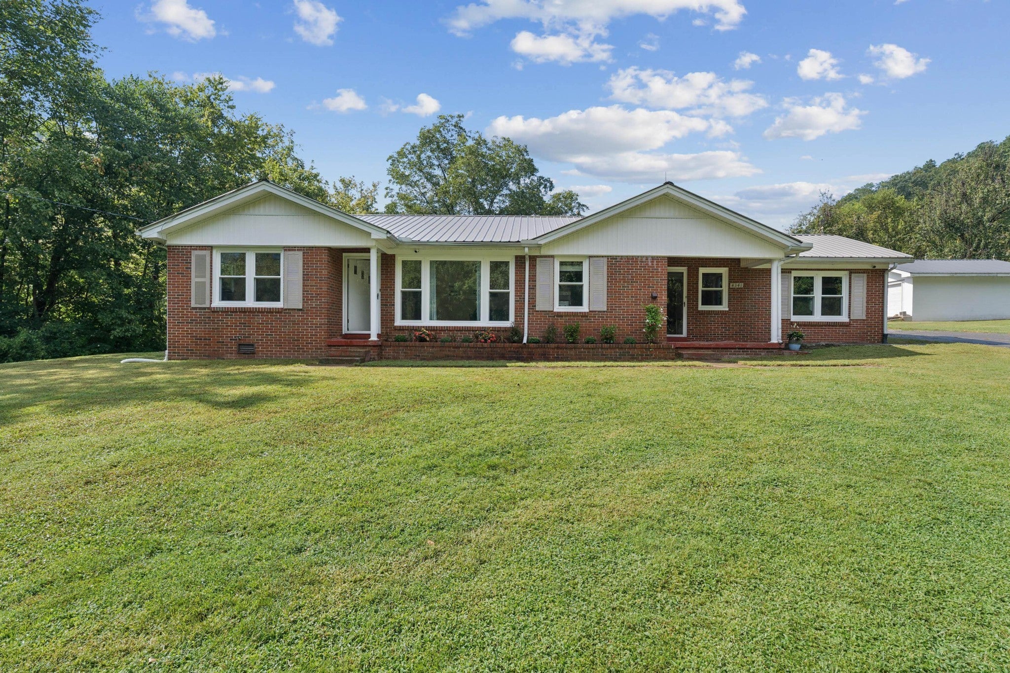 Photo of Listing #3012124