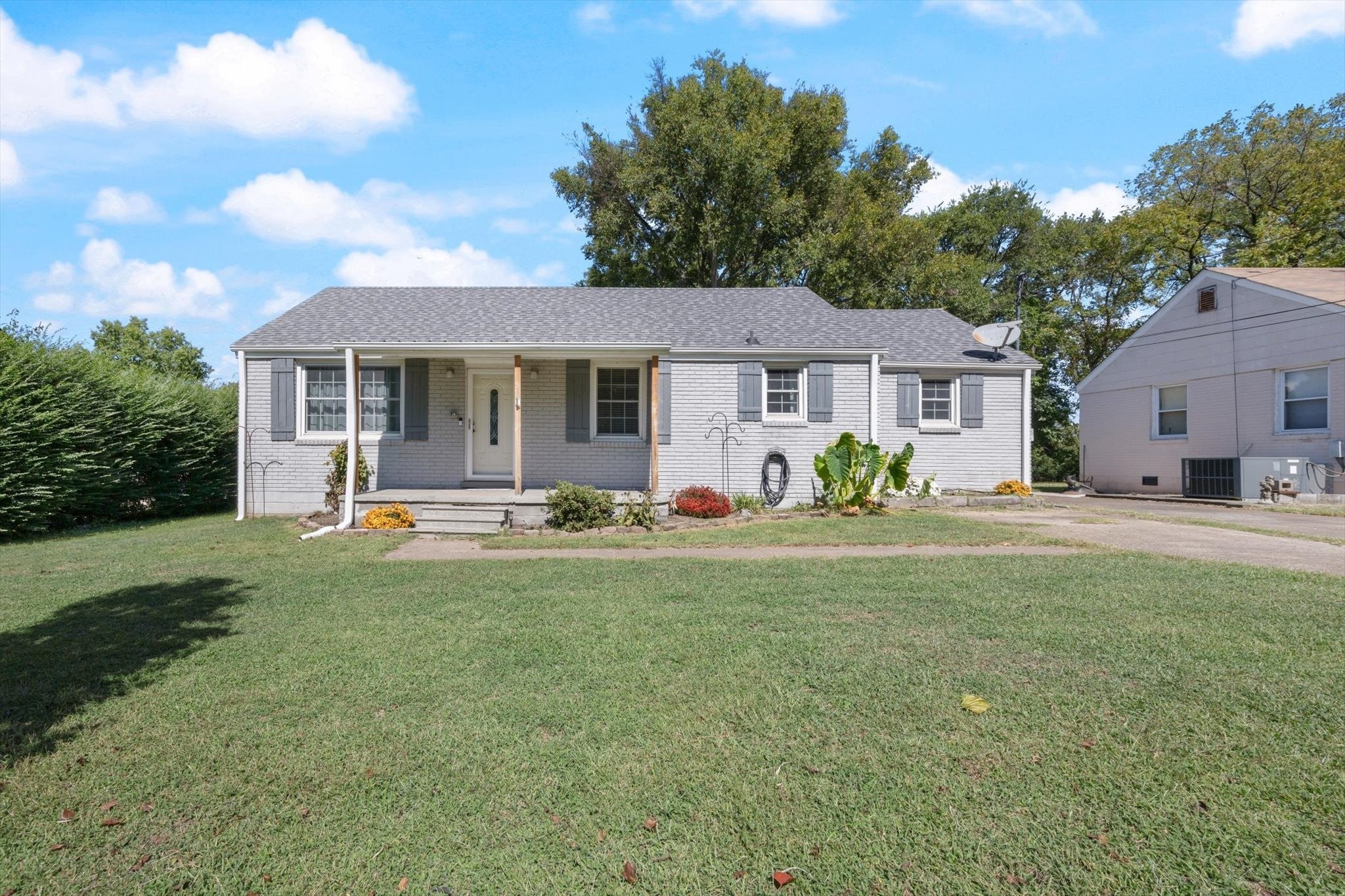 Photo of Listing #3012247