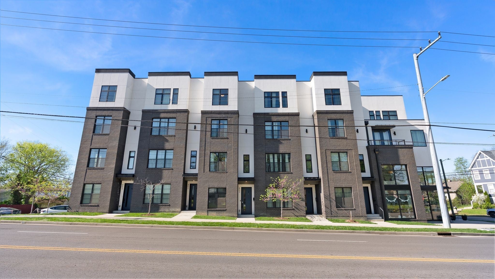 Photo of Listing #3012407