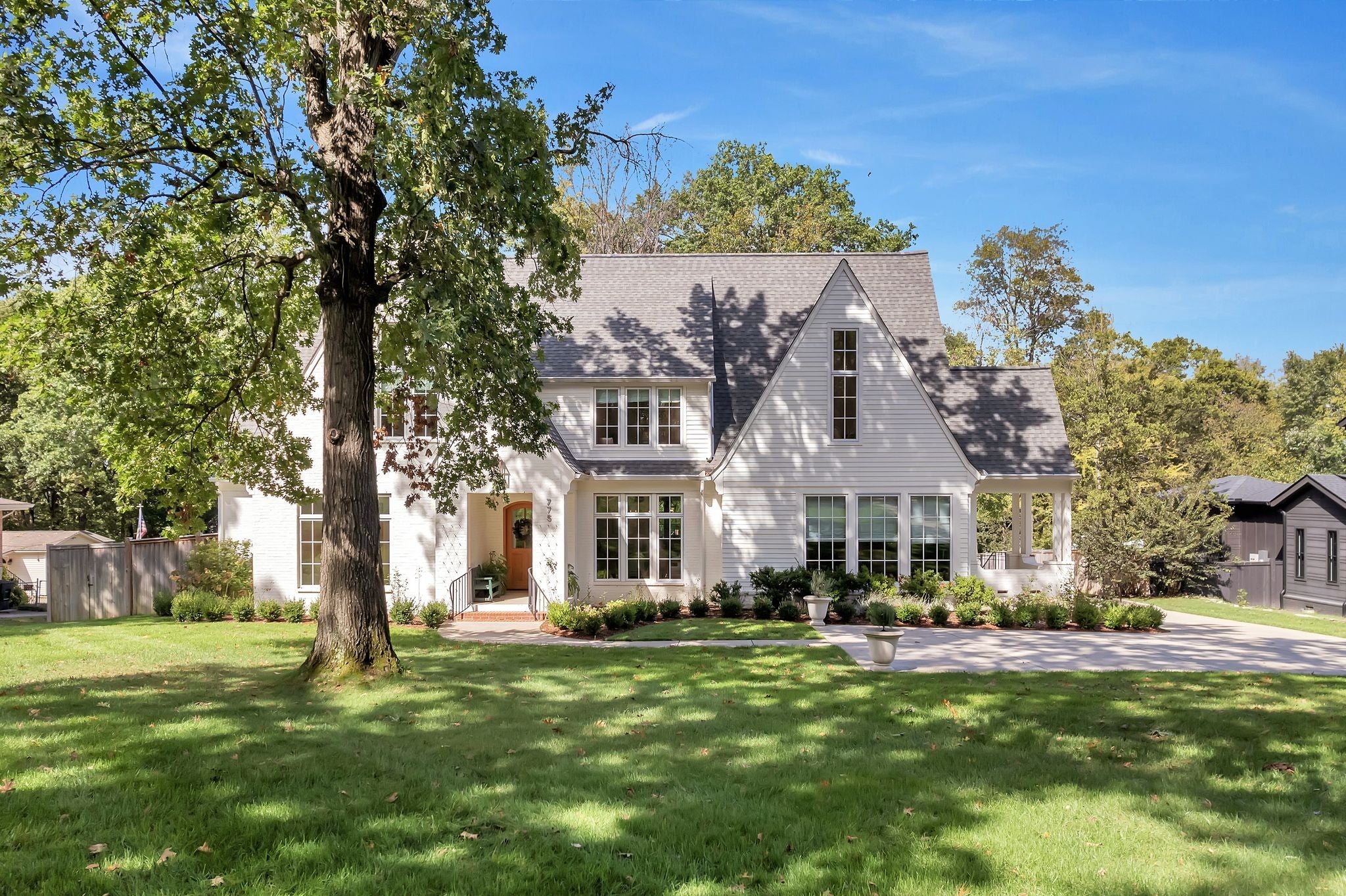 Photo of Listing #3012516