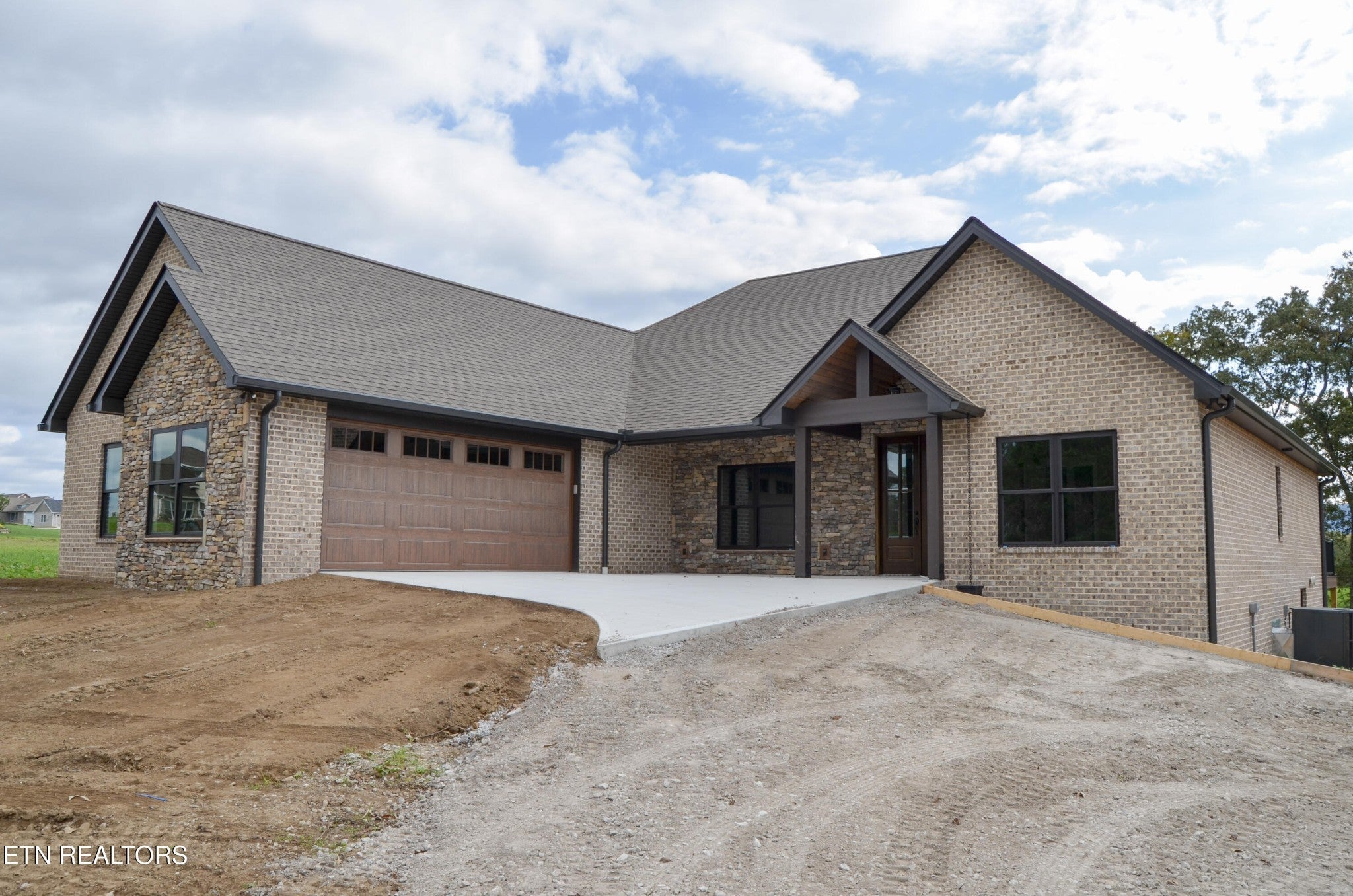 Photo of Listing #3013098