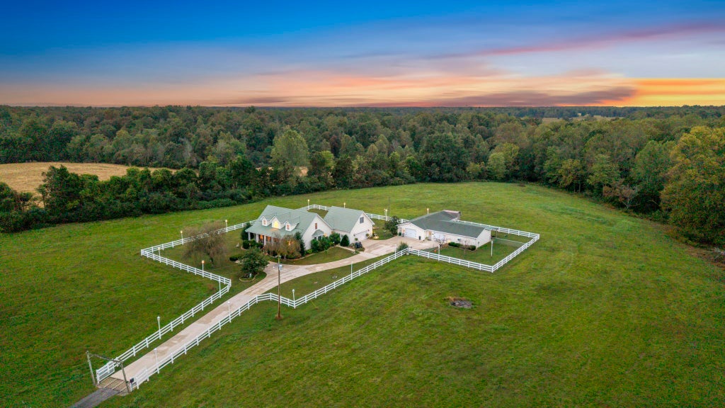 920 Essie Cleek Rd, Tullahoma