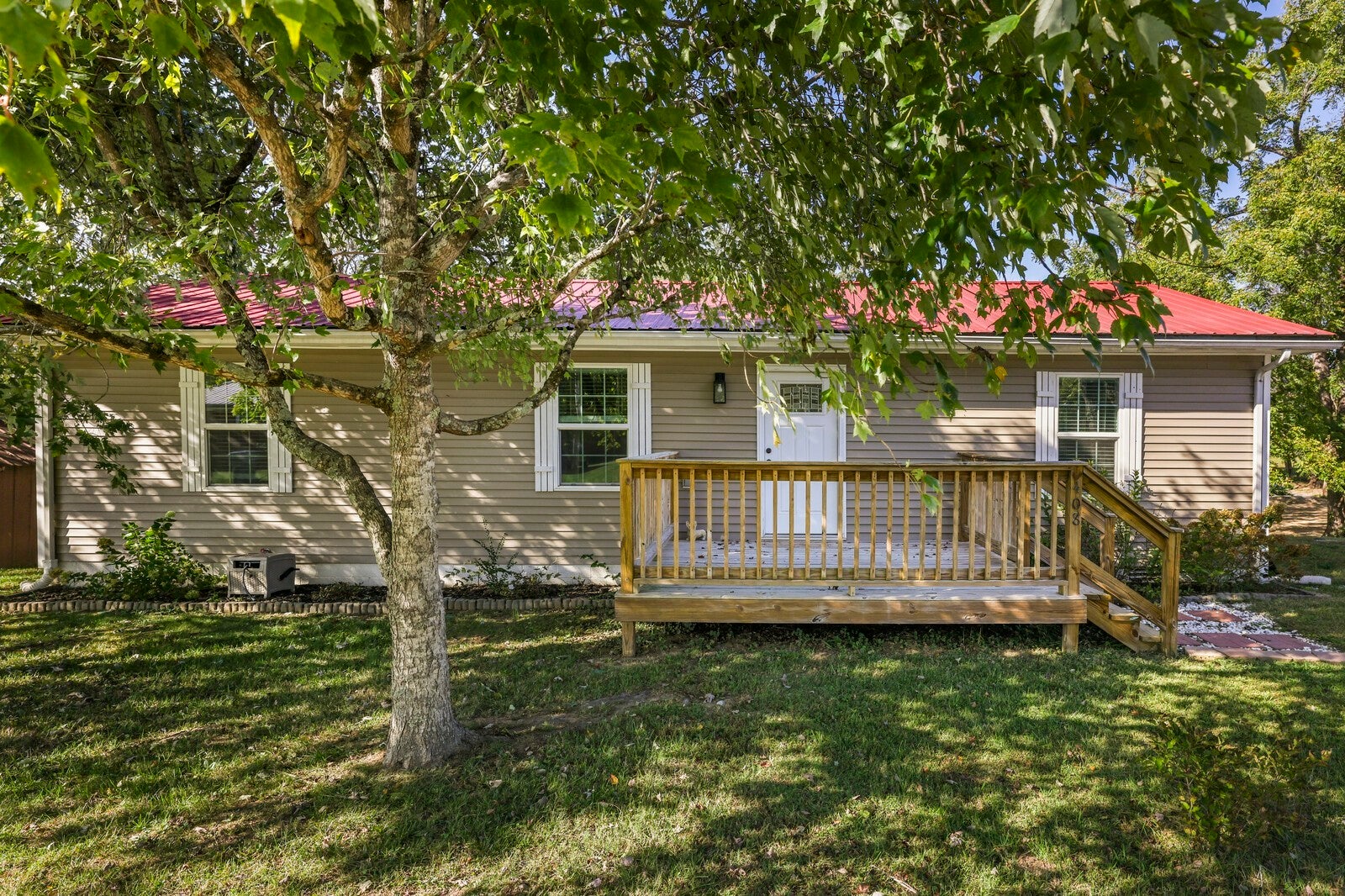 Photo of Listing #3013136