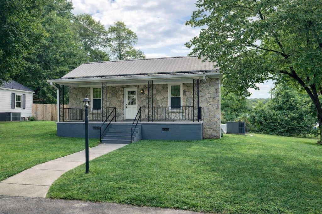202 Morris St, Waynesboro