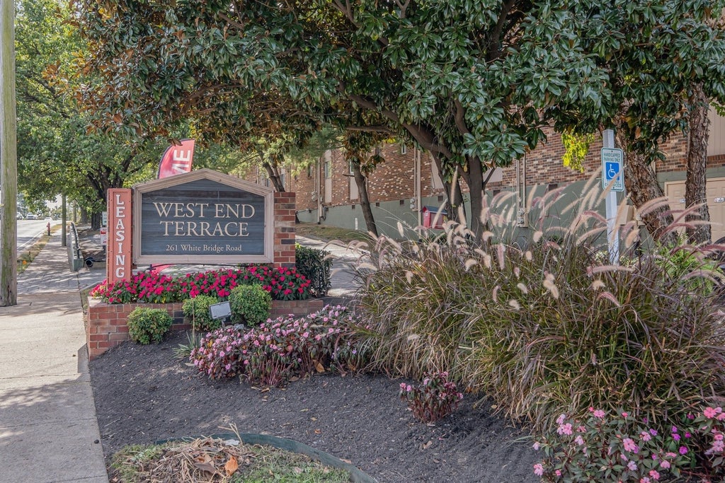 261 White Bridge Pike 141, Nashville