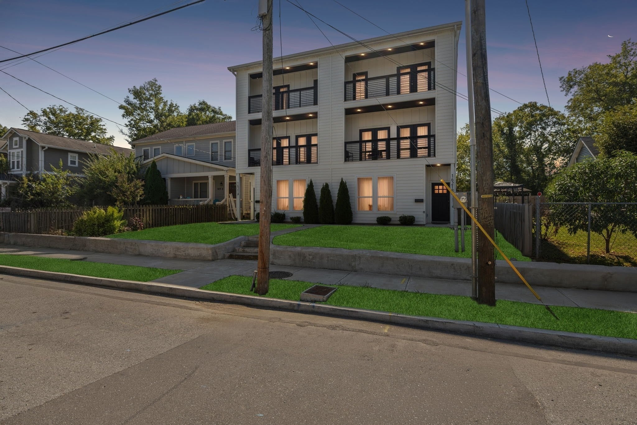 Photo of Listing #3013595