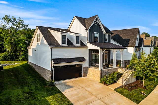 109 Lenham Dr, Brentwood