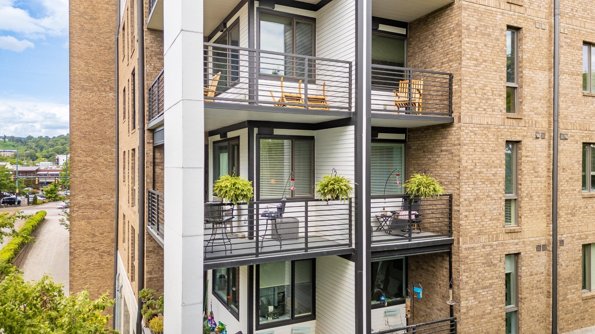 Photo of Listing #3013770