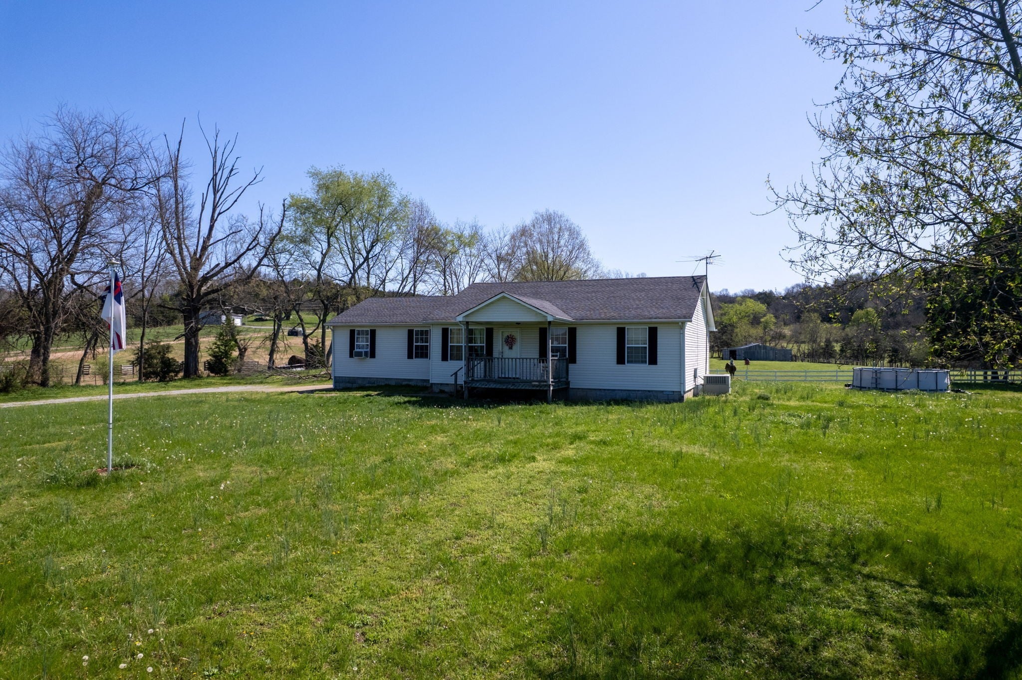 Photo for MLS 3013826 in 5555 New Harmony Rd Hartsville, TN - 37074