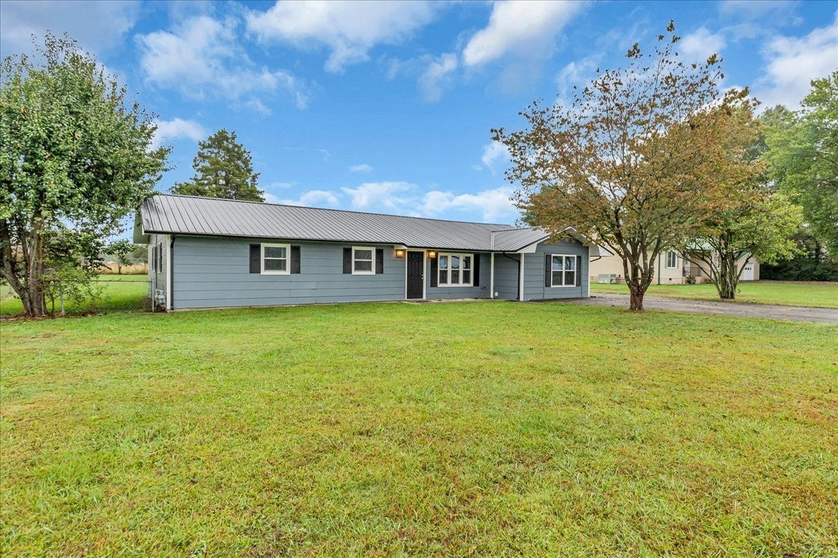 Photo of Listing #3013875