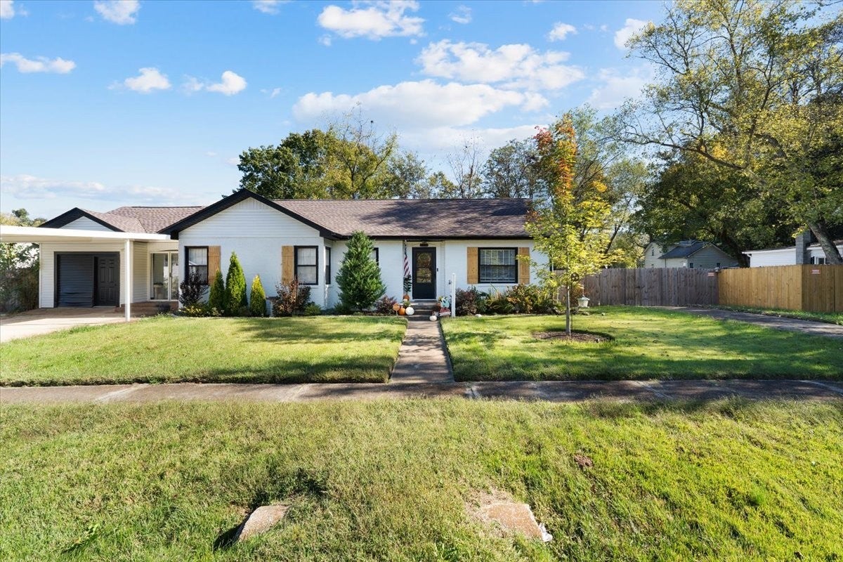 Photo of Listing #3014139