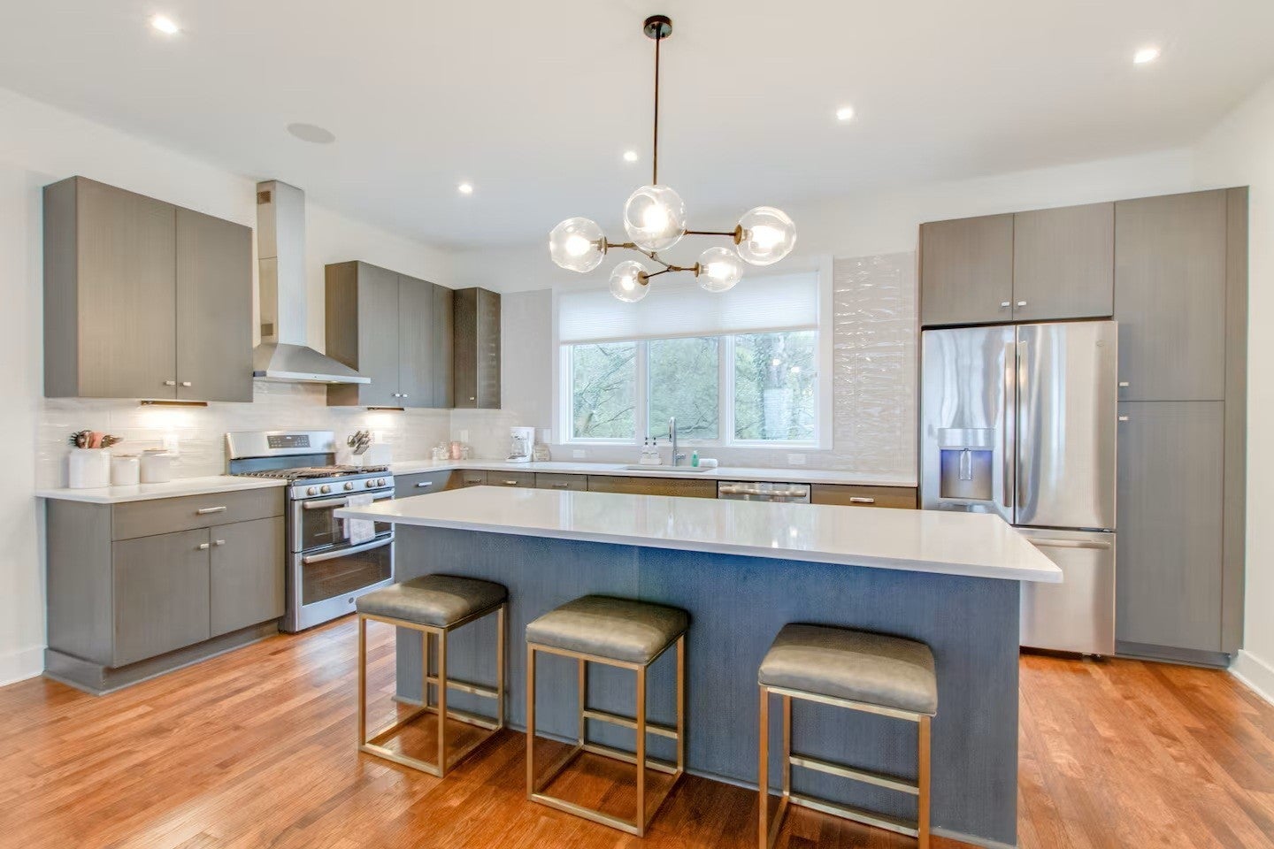 Photo of Listing #3014190