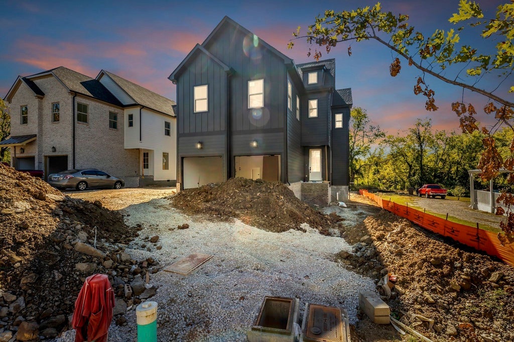 3199a Doak Ave, Nashville