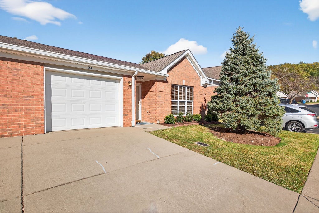 24 Holland Park Ln, Franklin