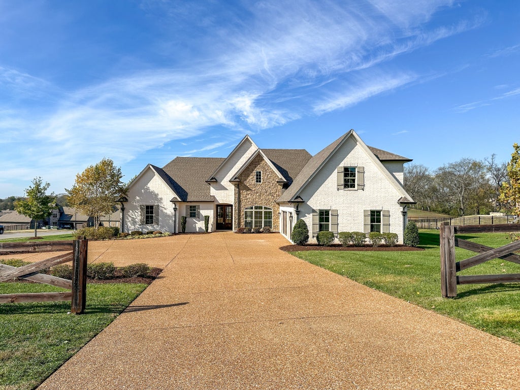 2308 Cages Bend Rd, Gallatin