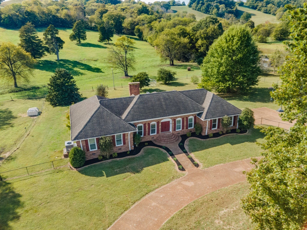 104 Terry Ln, Cornersville