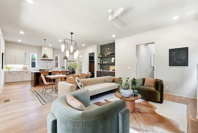 561 Watsonwood Dr, Nashville