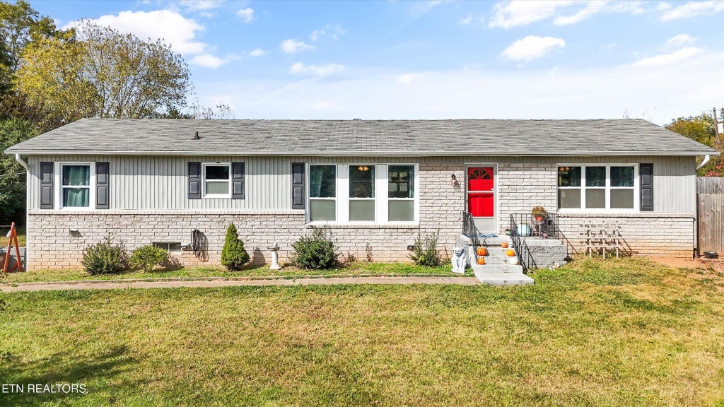 2401 Capri Drive, Knoxville
