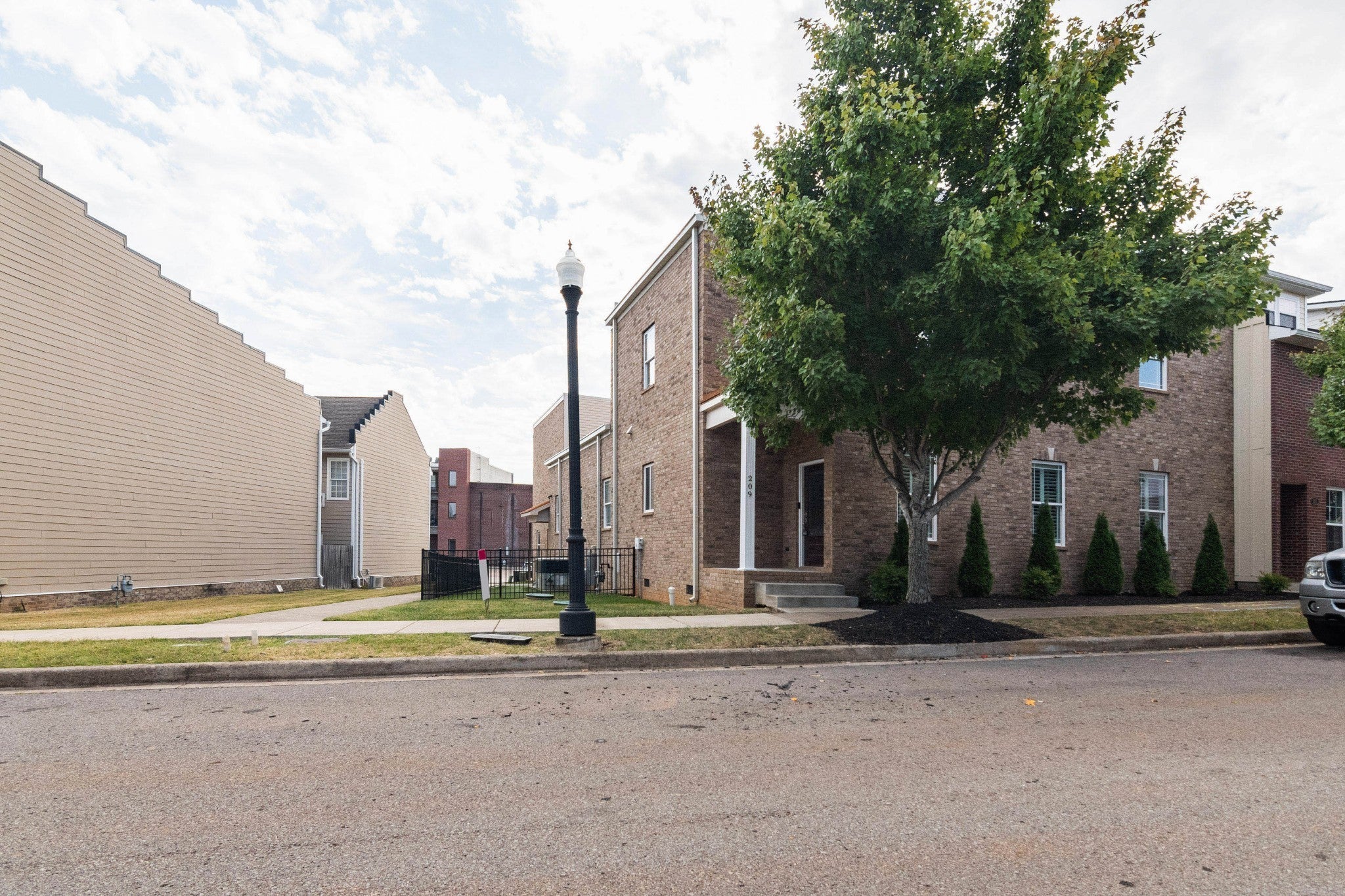 Photo of Listing #3015222