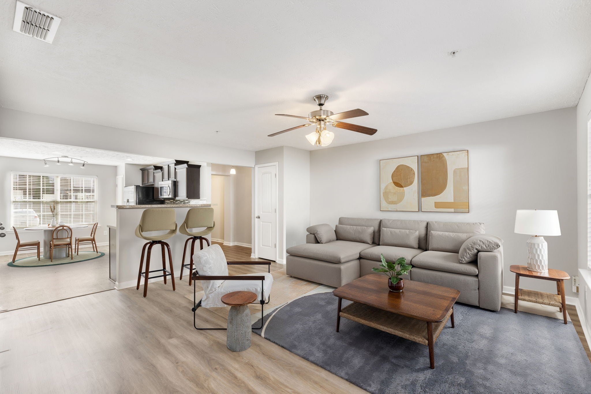 Photo of Listing #3015300