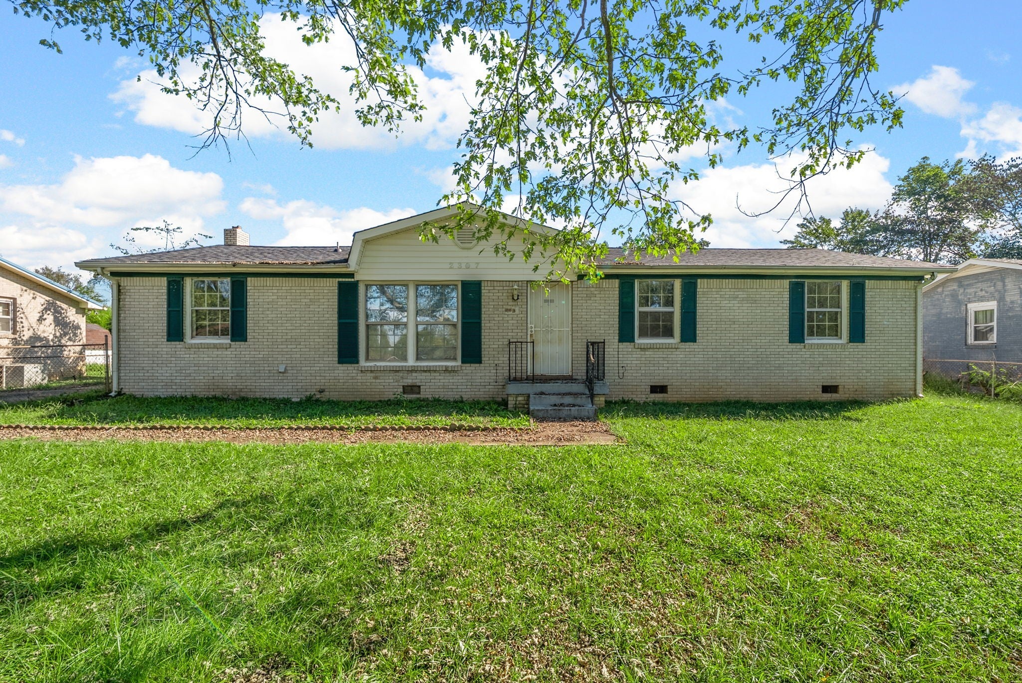 Photo of Listing #3015366