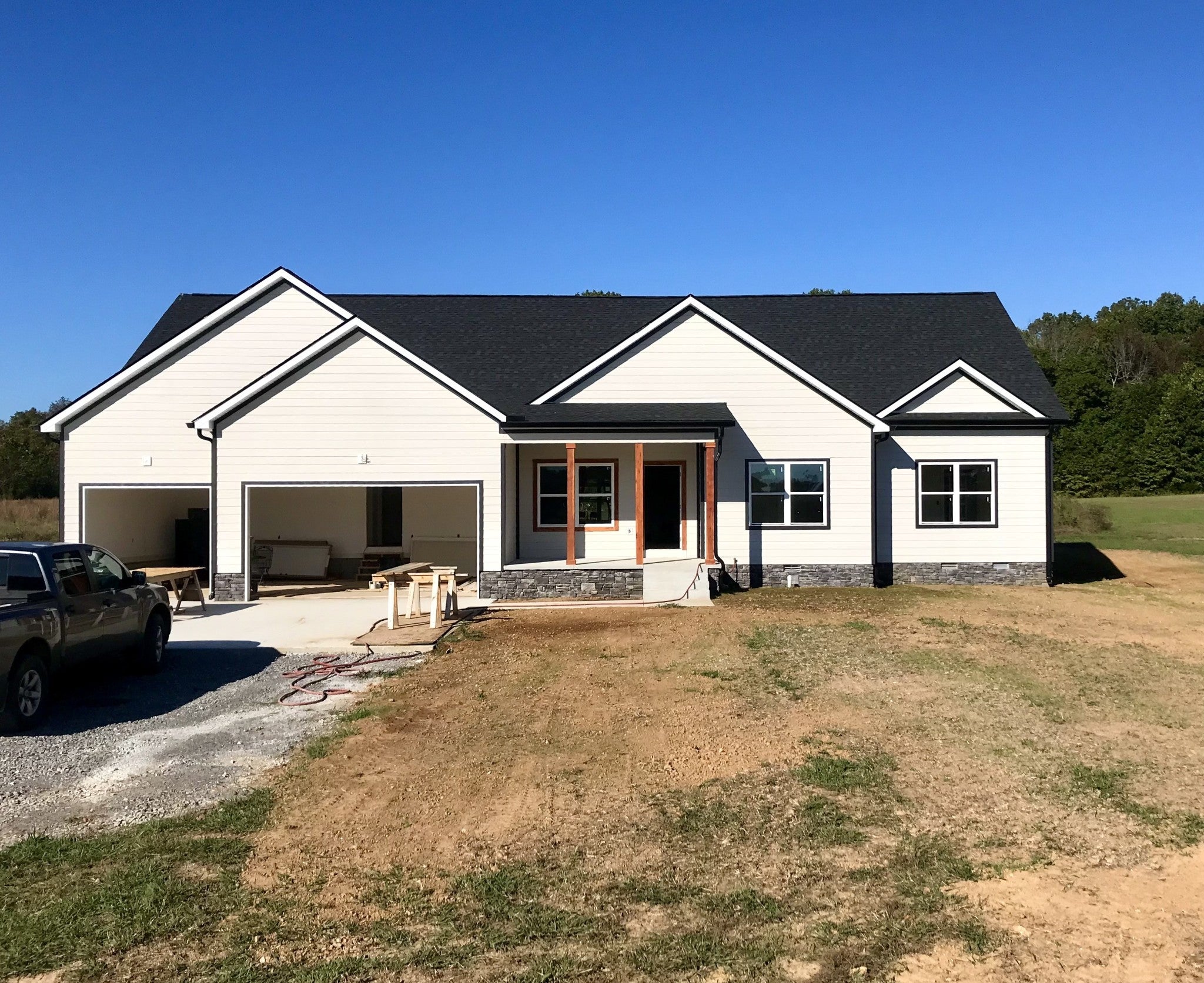 Photo of Listing #3015411