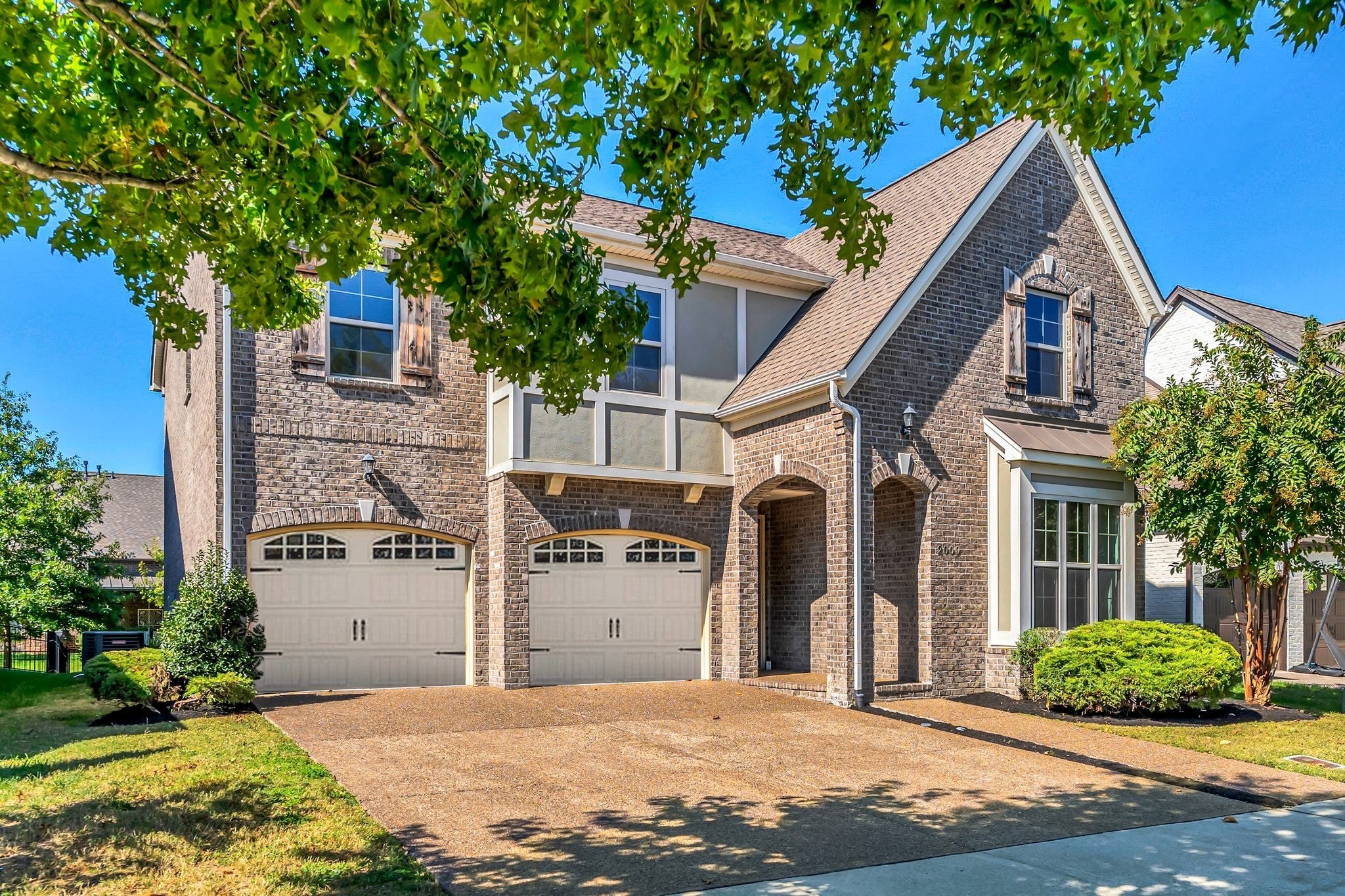 Home for sale in 2009 Heflin Ln Franklin, TN