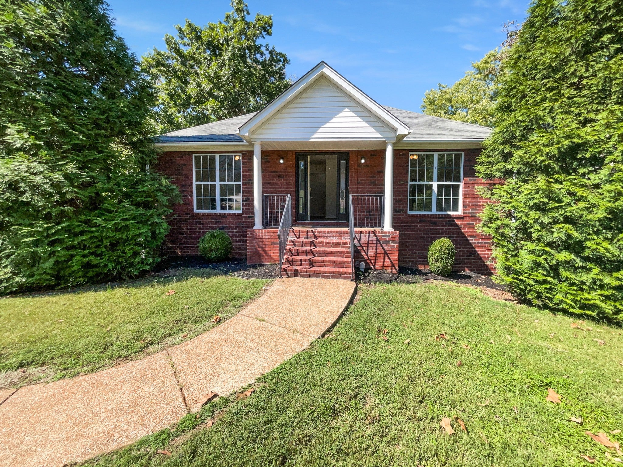 Photo of Listing #3015528