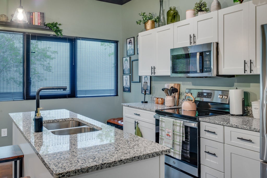 293 Plus Park #218, Nashville