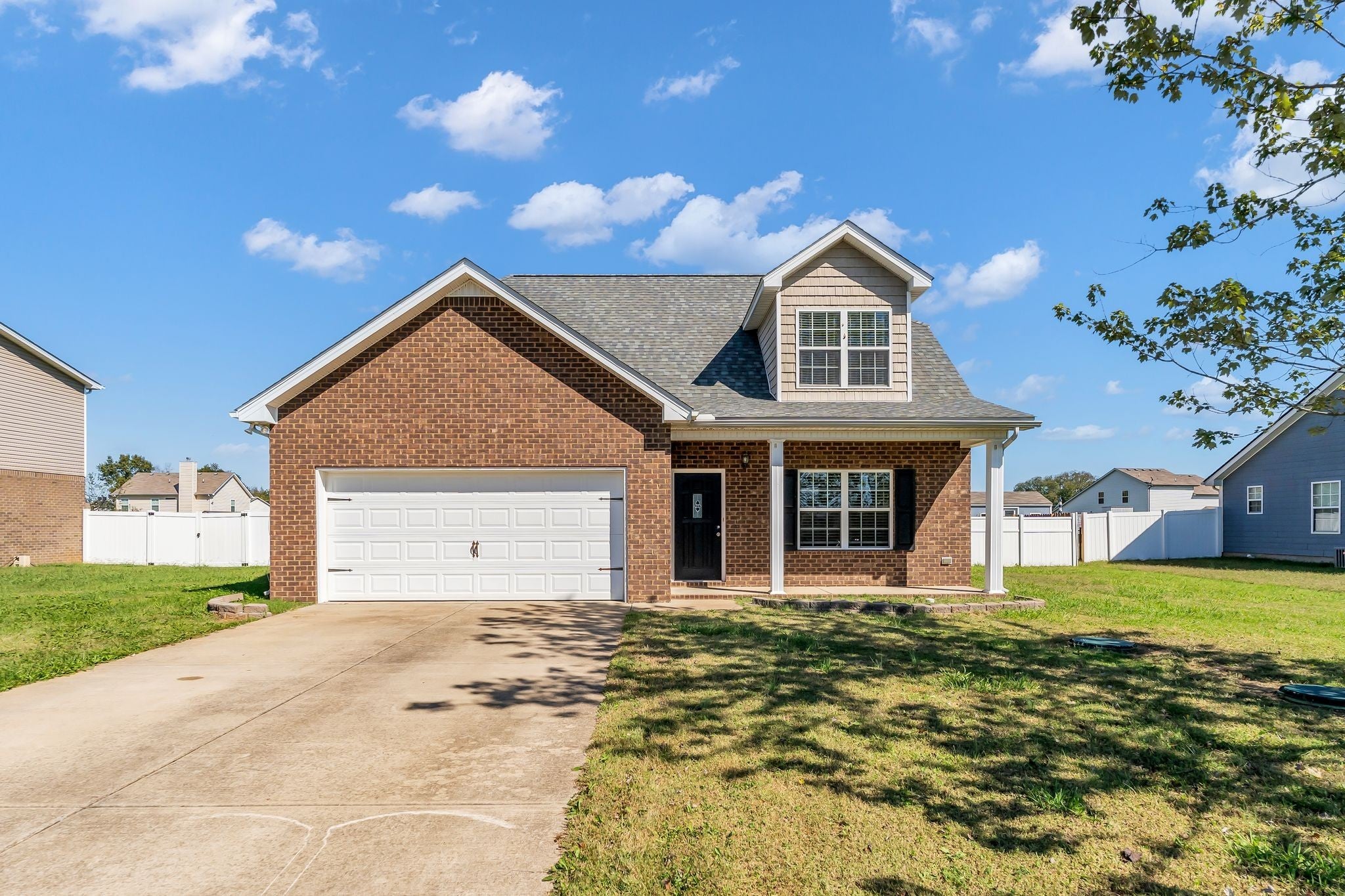 Photo for MLS 3015745 in 704 Silverhill Dr Murfreesboro, TN - 37129
