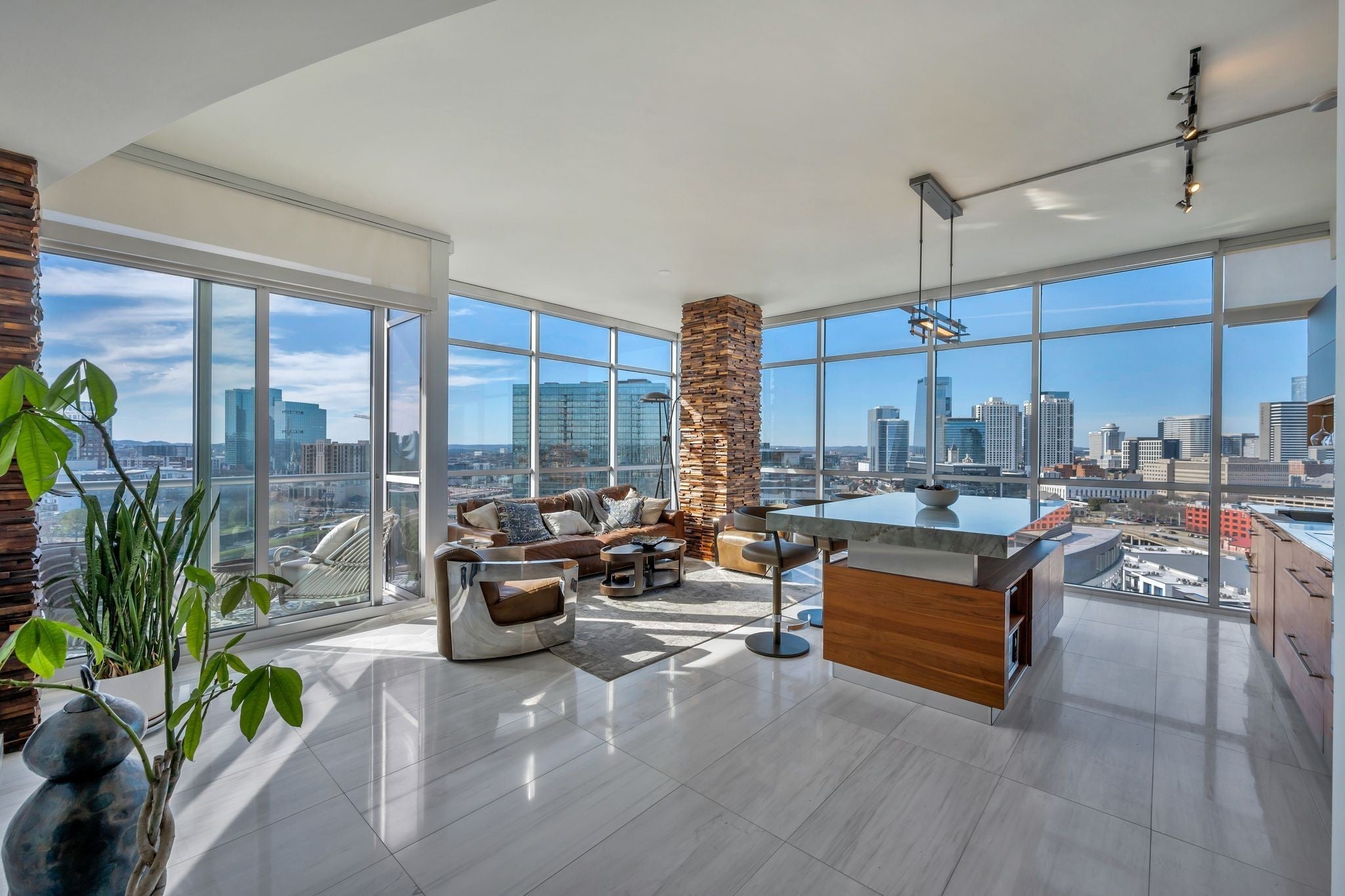 Photo for MLS 3015838 in 600 12th Avenue S 1801 Nashville, TN - 37203