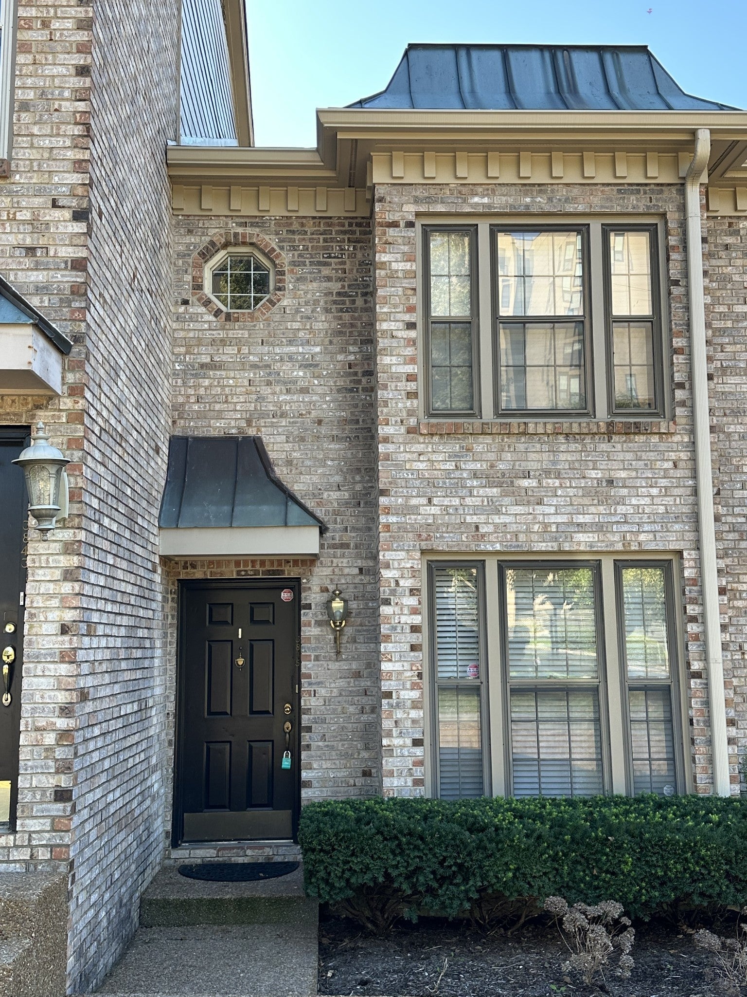 Photo of Listing #3015878